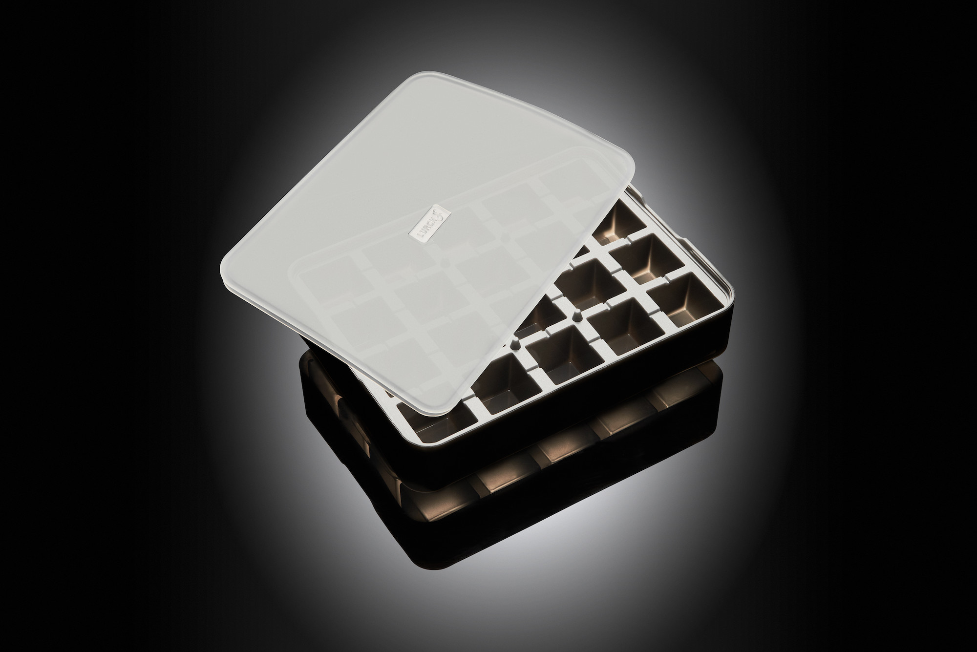 Lurch ICE FORMER til terninger 3X3 cm Sort m/låg